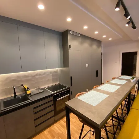 Stone Lux Apartment